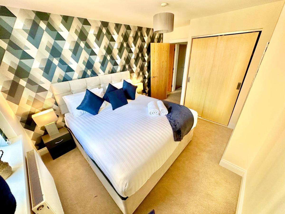 A Stylish Retreat - Super King Bed - Heart Of Town Centre - 5 Mins Stroll To Beach Bournemouth Eksteriør bilde